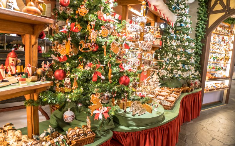 Decoration of the Christmas tree in a store